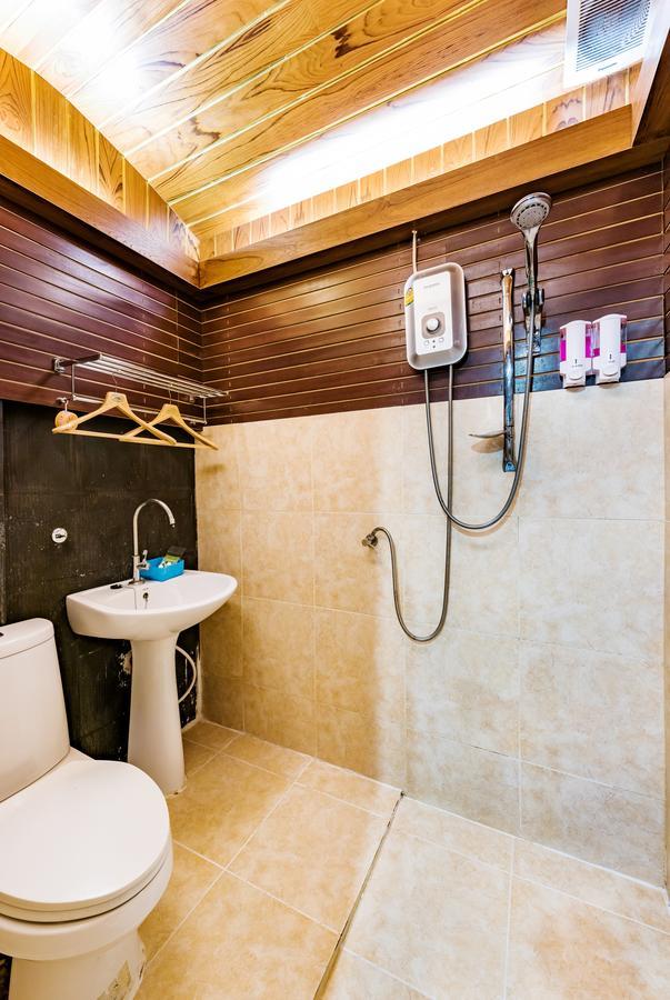 Baan Ratchapruek Villa Phuket Ngoại thất bức ảnh